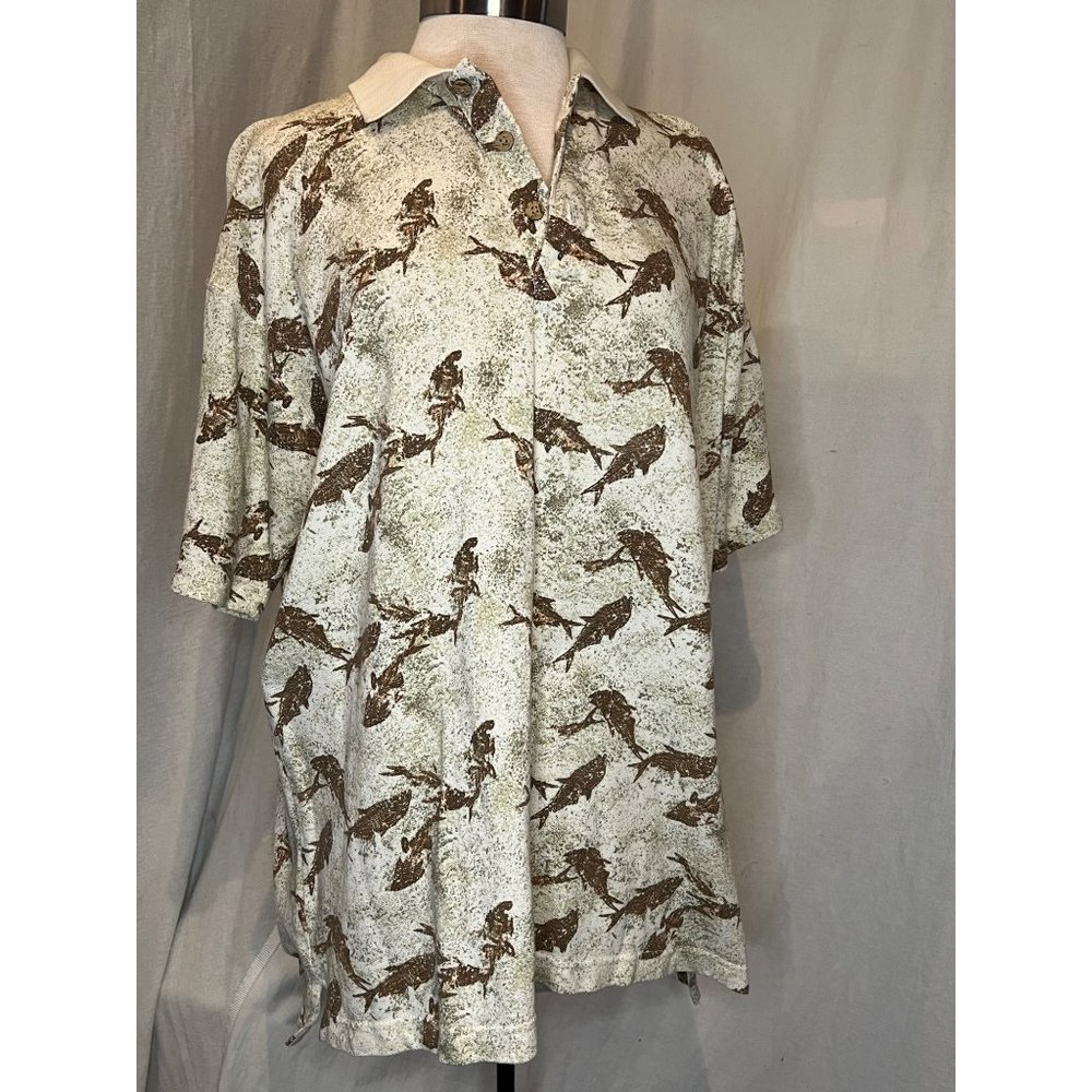 FLYSHACKER Men's Pull over Top Size Large Pull Over Yellow Fish Short Sleeve Col